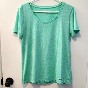 Women's Nike Dri-Fit T-Shirt Size Medium M Short Sleeve Athletic Green / Teal
